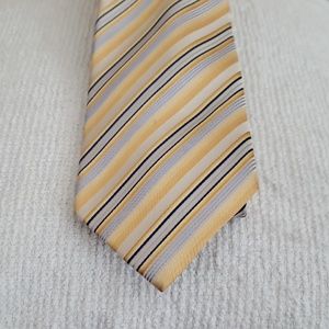 Neck tie
